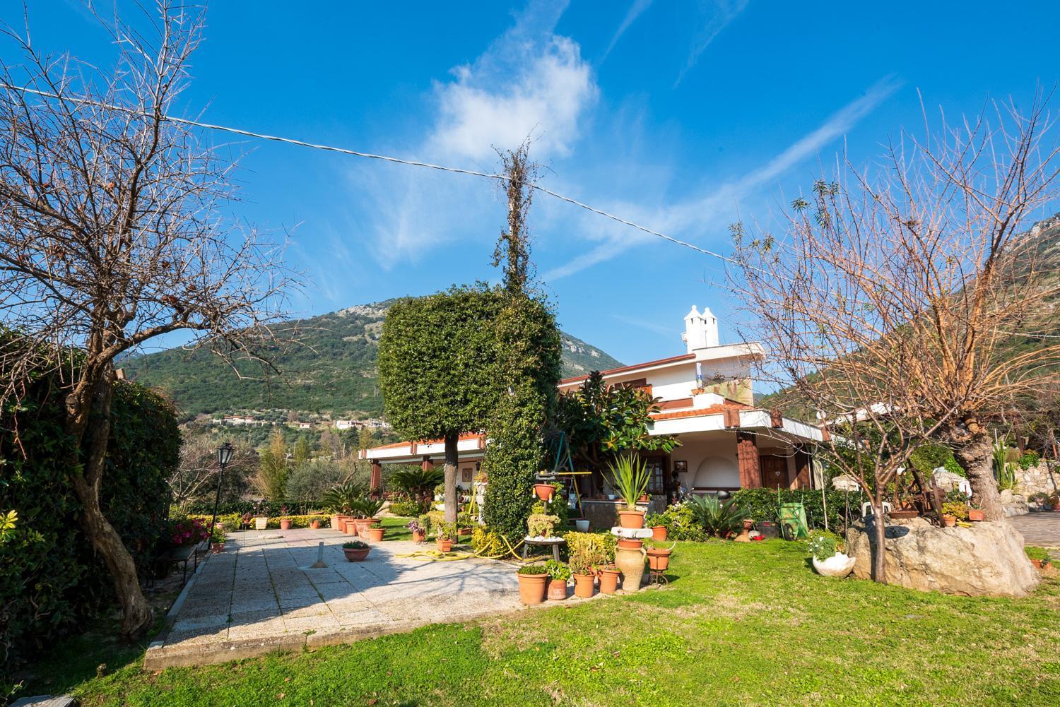 Villa Ida Bed & Breakfast Terracina Buitenkant foto